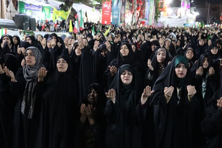 تصاویر/ اجتماع شبانه منتقمین خون امام شهید در اسلامشهر
