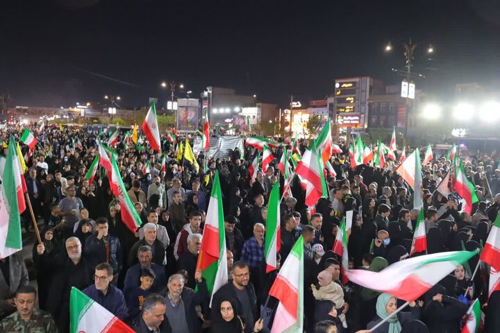 تصاویر/ اجتماع شبانه منتقمین خون امام شهید در اسلامشهر