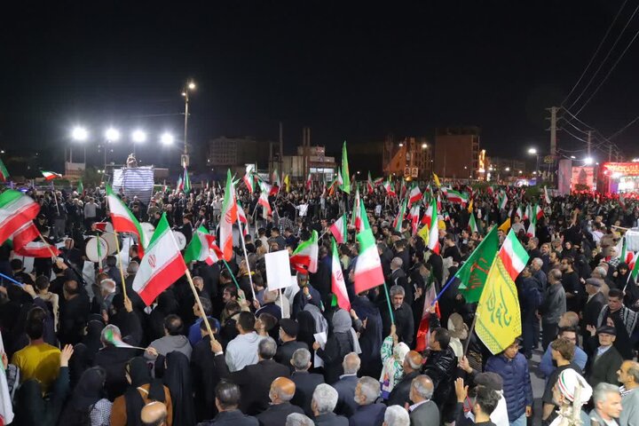 تصاویر/ اجتماع شبانه منتقمین خون امام شهید در اسلامشهر