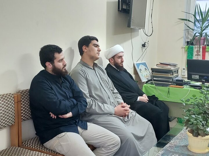 تصاویر | جلسه قرارگاه جهاد تبیین مدرسه علمیه خاتم الانبیاء(ص)