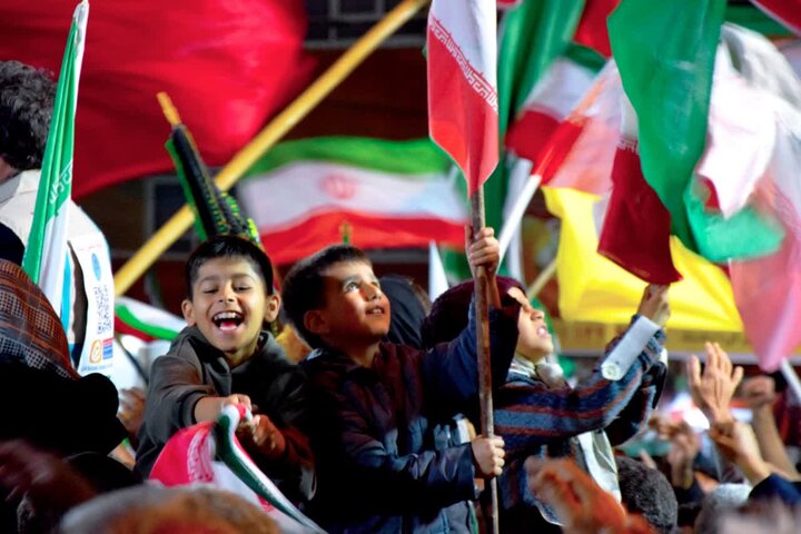 تصاویر/چهل و یکمین شب خروش آران و بیدگلی ها در میدان سردار سلیمانی