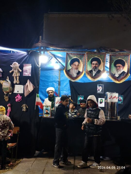 تصاویر/فعالیت طلاب مدرسه علمیه امام خمینی (ره)شهرستان خمین در موکب جنگ رمضان