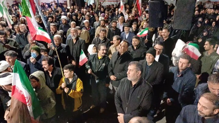 تصاویر/ چهل و یکمین شب حماسه در میاندوآب و اقامه نماز استغاثه