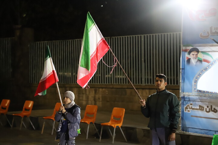 تصاویر / برپایی موکب یاوران مهدی حوزه علمیه استان آذربایجان شرقی در کنار حماسه آفرینی های مردم