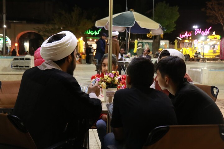 تصاویر/ کافه رستوران قرآنی در میدان ارگ کرمان