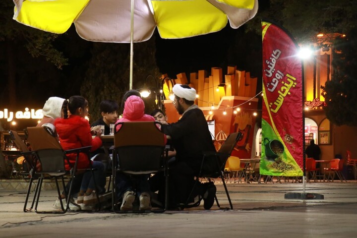 تصاویر/ کافه رستوران قرآنی در میدان ارگ کرمان