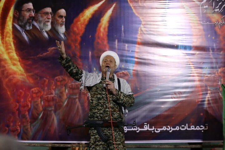 تصاویر/ حماسه مردم باقرشهر در خط مقدم خیابان