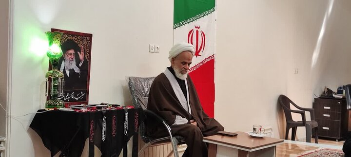 تصاویر/ مراسم اربعین رهبر شهید با حضور بانوان طلبه مدارس علمیه خواهران استان کرمان در شهر های مختلف