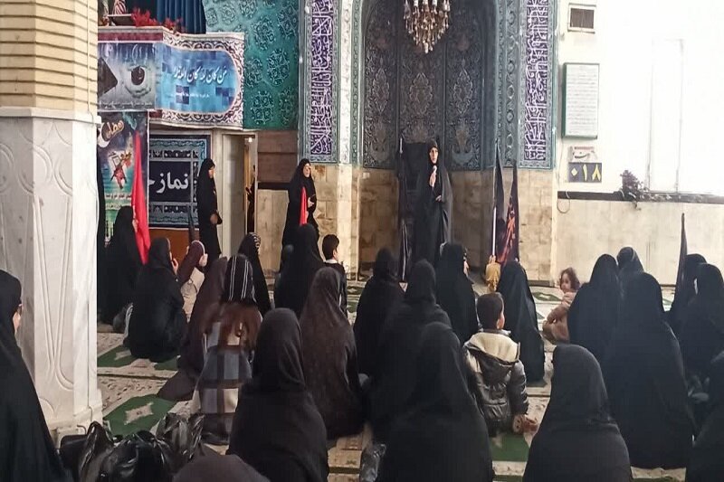موکب مدرسه علمیه حضرت زینب‌کبری(س) هرسین سی‌ و نهمین روز فعالیت خود را پشت سر گذاشت+تصاویر