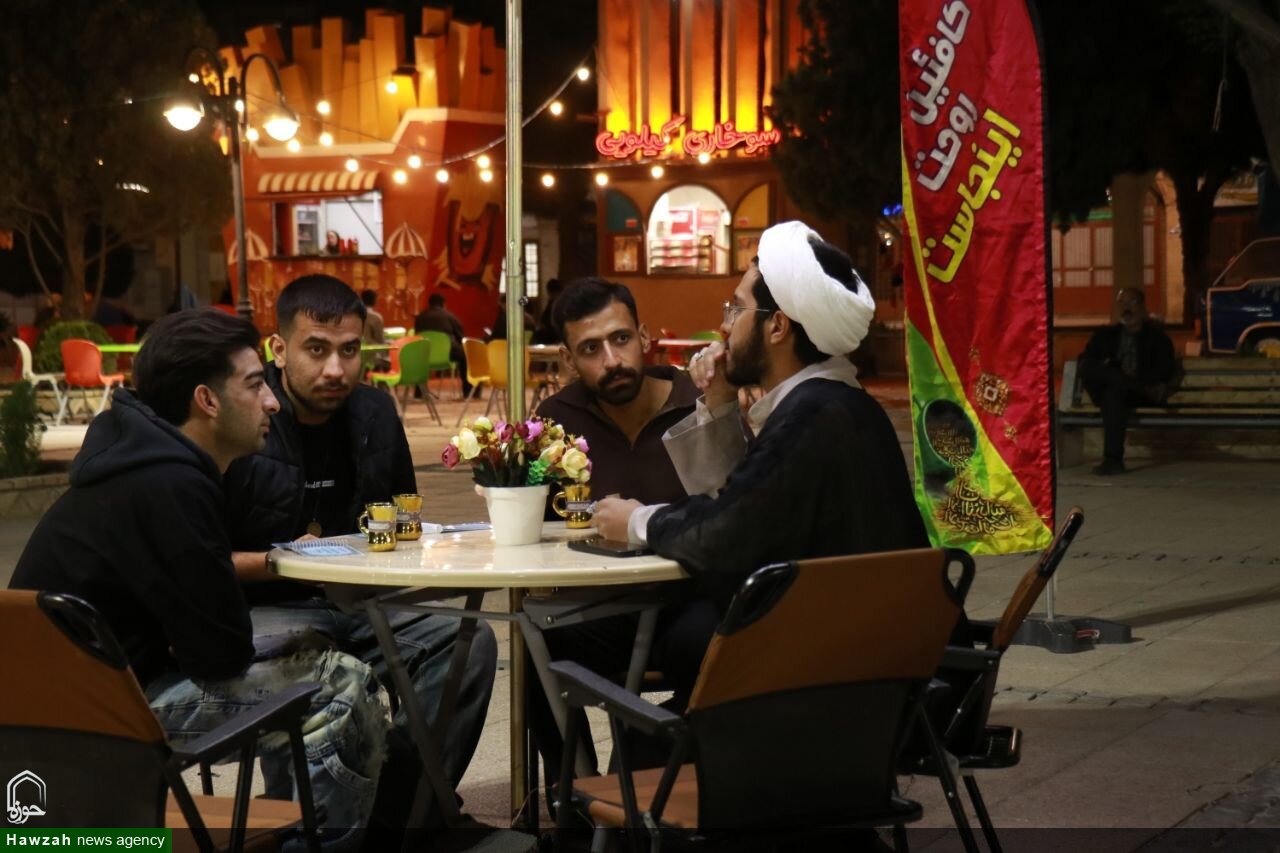 تصاویر/ کافه رستوران قرآنی در میدان ارگ کرمان