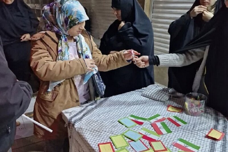 موکب سیار کودکان و نوجوانان با حضور مربیان کرمانشاه با هدف ترویج فرهنگ ایثار
