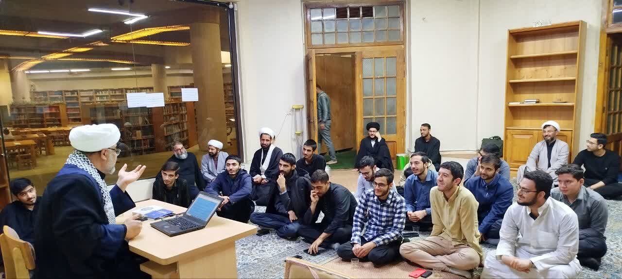 مراسم اربعین رهبر شهید انقلاب در مدرسه علمیه مدینه العلم قم&nbsp;برگزار شد