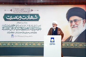 شهادت رهبر معظم آغاز موجی نو در حرکت امت است