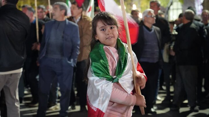 تصاویر/ خیابان های خوی در تسخیر حامیان انقلاب اسلامی