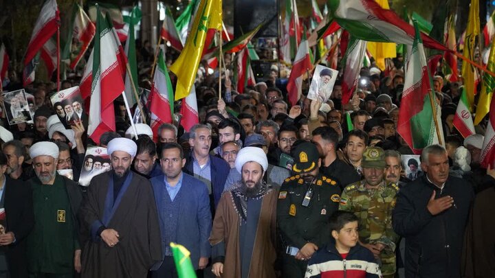 تصاویر/ خیابان های خوی در تسخیر حامیان انقلاب اسلامی