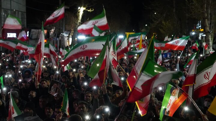 تصاویر/ خیابان های خوی در تسخیر حامیان انقلاب اسلامی