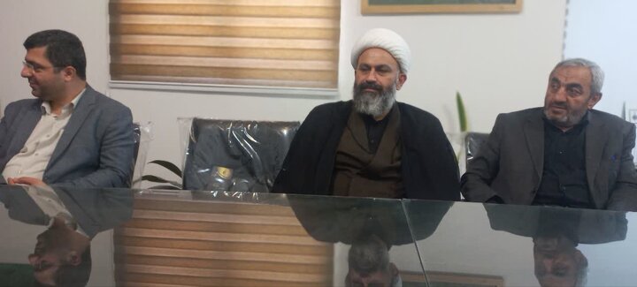 حضور امام جمعه دابودشت و دشت سر در بخشداری
