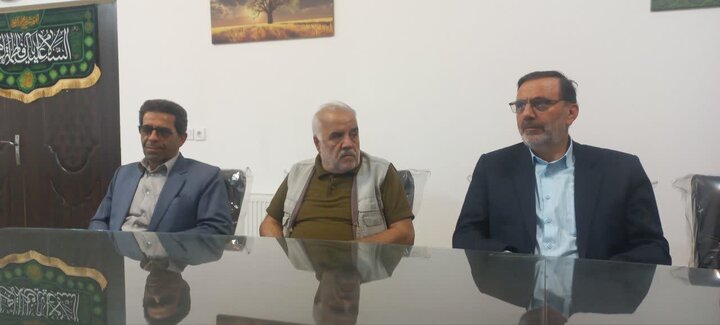 حضور امام جمعه دابودشت و دشت سر در بخشداری
