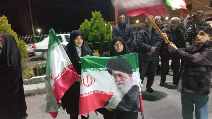تصاویر / ادامه تجمع مردمی رینه لاریجان، در بیست و دوم فروردین