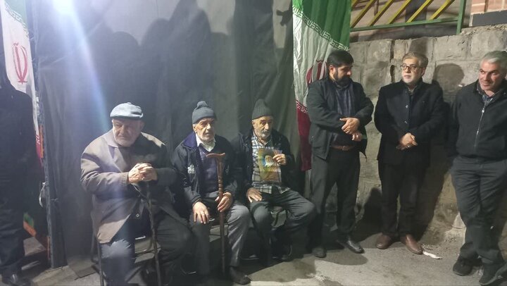 تصاویر / ادامه تجمع مردمی رینه لاریجان، در بیست و دوم فروردین