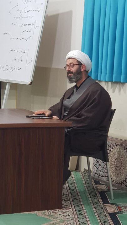 تصاویر/ حلقه معرفتی اخلاقی _ سیاسی با بیان مدیریت محترم حوزه‌های علمیه‌ بابل