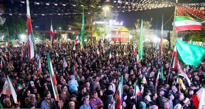 تصاویر / بزرگداشت شهید دکتر لاریجانی، از مفاخر و از چهره های ماندگار، در حماسه مردمی شهرستان ساری