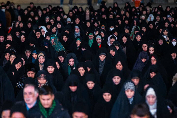 تصاویر/ اقامه نماز استغاثه به امام زمان(عج) در زنجان