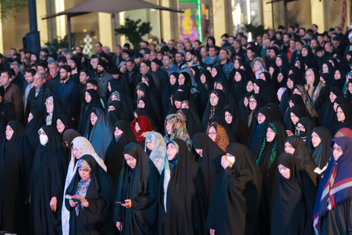 تصاویر/ اقامه نماز استغاثه به امام زمان(عج) در زنجان