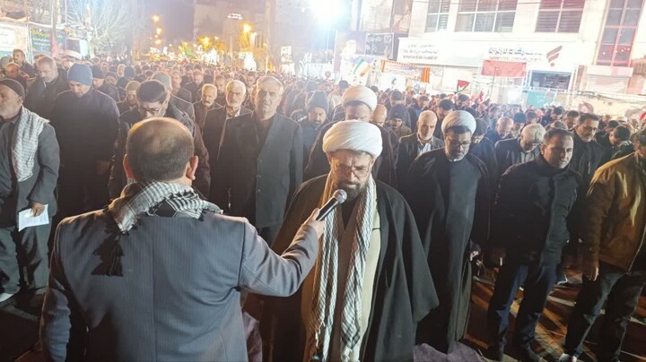 تصاویر/ اقامه نماز استغاثه به امام زمان(عج) در خرمدره