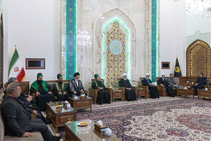 تصاویر/ دیدار خدام عتبه حسینی با تولیت آستان قدس رضوی