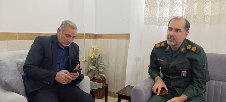 تصاویر/ دیدار مسئولان سپاه ناحیه شاهرود با خانواده معظم شهیدان «ابوالفضل حاج‌محمدی»،«میرکریمی»،«امیرحسین بختیاری» و «محمدرضا ابراهیمی»