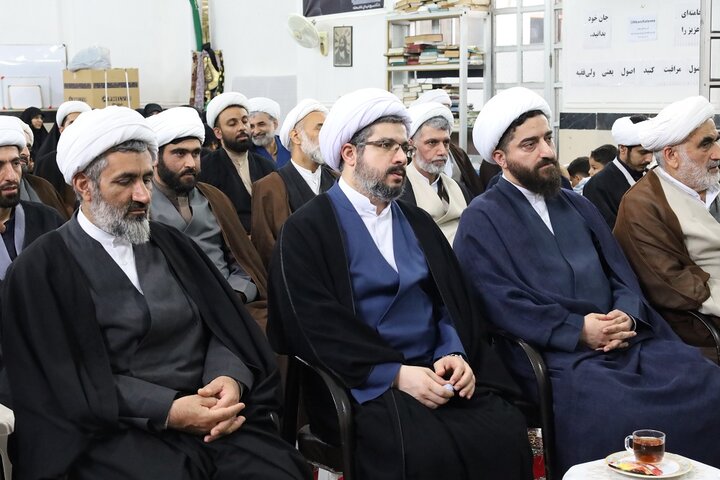 جلسه مبلغین و مبلغات بهشهر