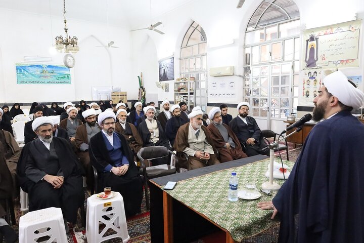 جلسه مبلغین و مبلغات بهشهر