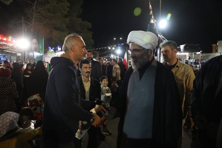 تصاویر/ گفتگوی صمیمانه اقشار مختلف مردم با نماینده ولی‌فقیه در استان سمنان