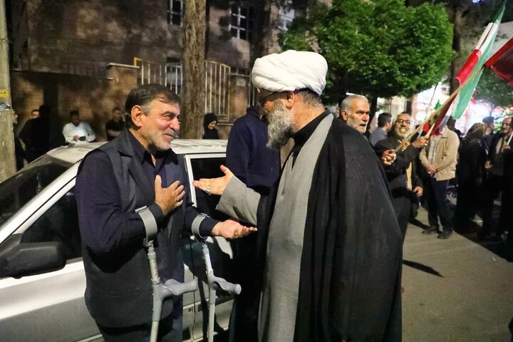 تصاویر/ گفتگوی صمیمانه اقشار مختلف مردم با نماینده ولی‌فقیه در استان سمنان
