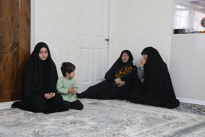 تصاویر / تجلیل نماینده ولی فقیه در استان همدان از خانواده شهدای جنگ رمضان