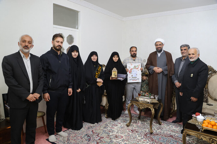 تصاویر / تجلیل نماینده ولی فقیه در استان همدان از خانواده شهدای جنگ رمضان