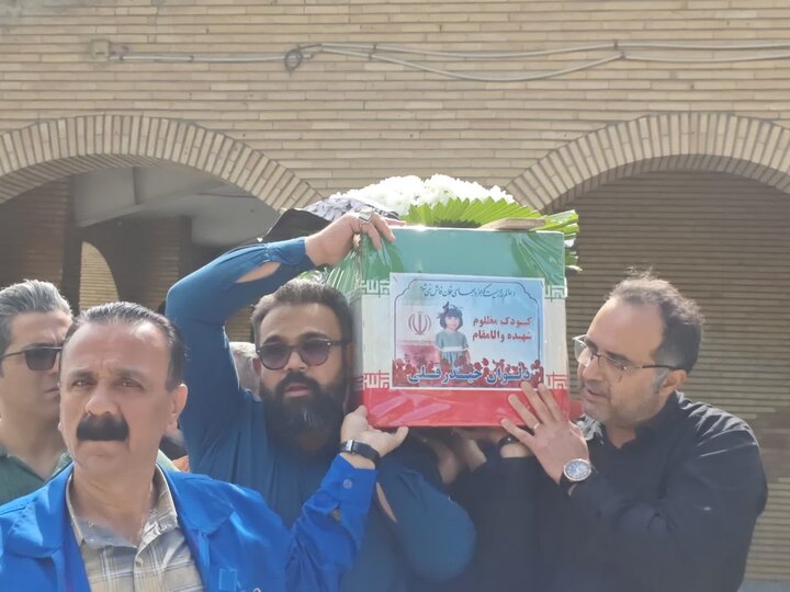 تصاویر/ خدمت رسانی گروه جهادی مؤسسه فرهنگی امیرالمومنین(ع) کاشان درتهران