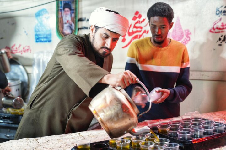 تصاویر/ فعالیت موکب حوزه شهید اول در شب ۴۲ جنگ تحمیلی رمضان