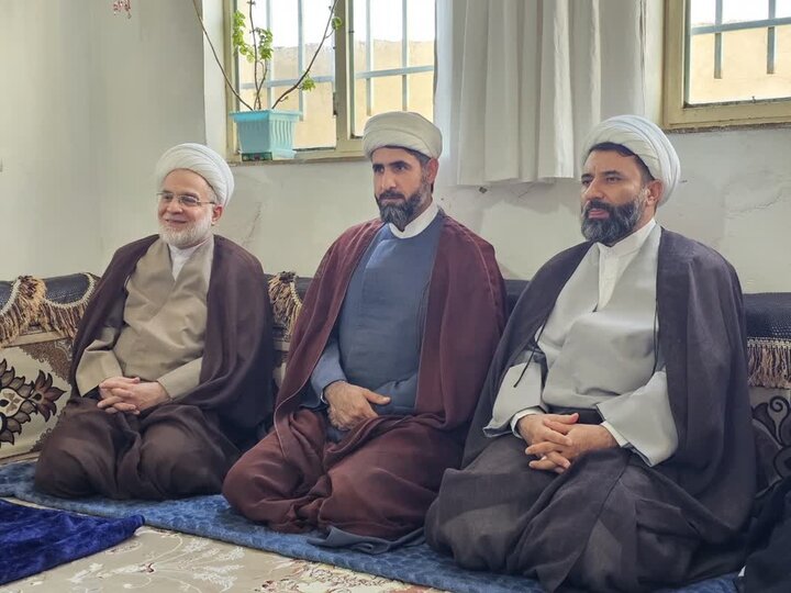 تصاویر/ دیدار نماینده ولی فقیه در کردستان با روحانیون شهرستان کامیاران
