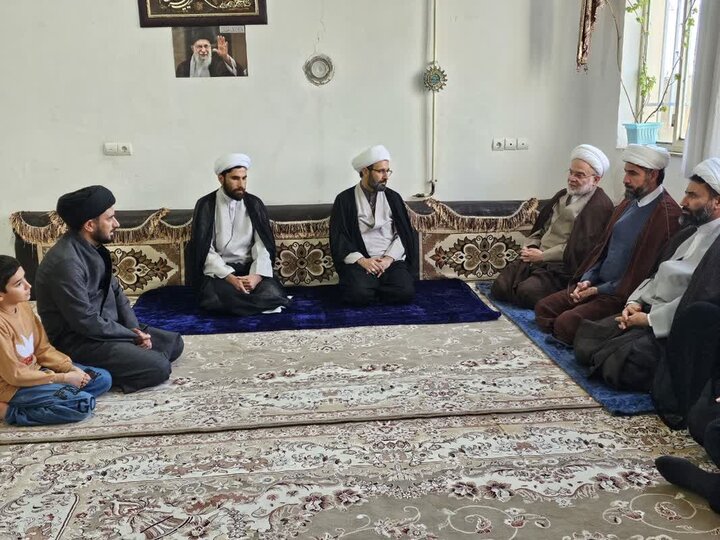 تصاویر/ دیدار نماینده ولی فقیه در کردستان با روحانیون شهرستان کامیاران