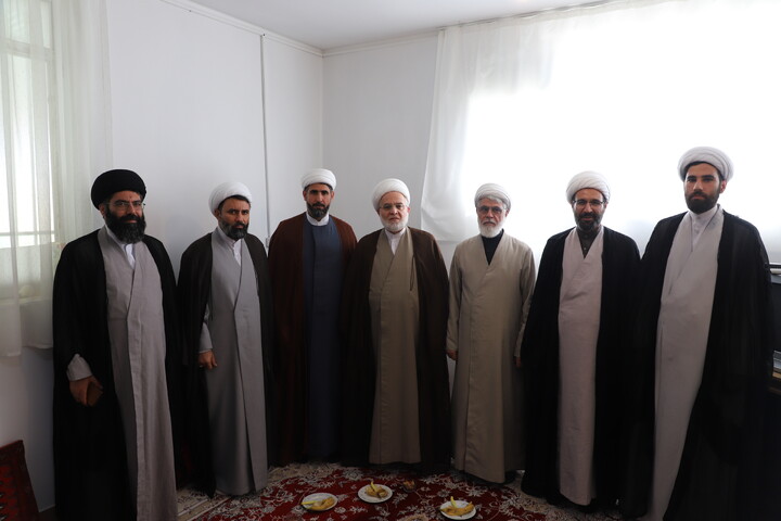 تصاویر/سرکشی نماینده ولی فقیه و مدیر حوزه علمیه کردستان از روحانیون شهرستان کامیاران