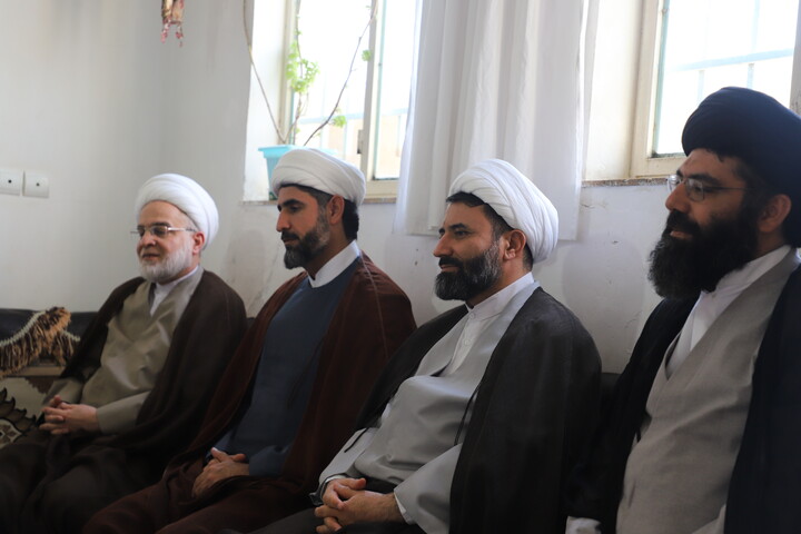 تصاویر/سرکشی نماینده ولی فقیه و مدیر حوزه علمیه کردستان از روحانیون شهرستان کامیاران