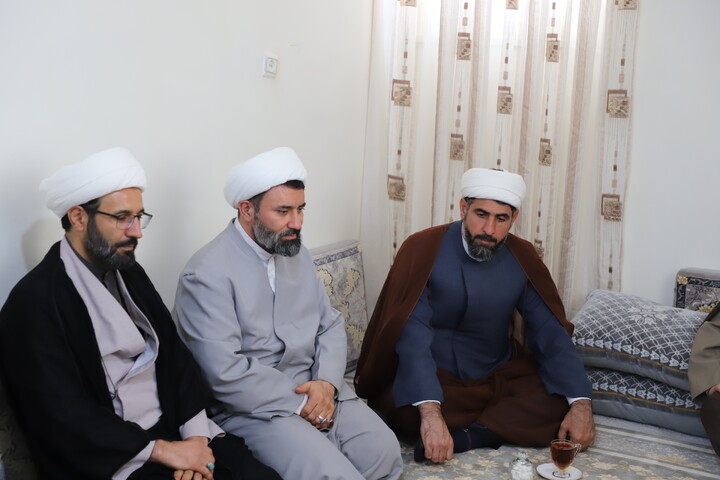 تصاویر/سرکشی نماینده ولی فقیه و مدیر حوزه علمیه کردستان از روحانیون شهرستان کامیاران