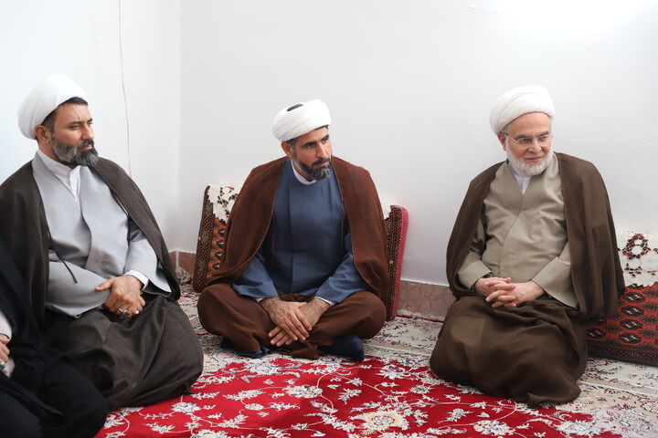 تصاویر/سرکشی نماینده ولی فقیه و مدیر حوزه علمیه کردستان از روحانیون شهرستان کامیاران