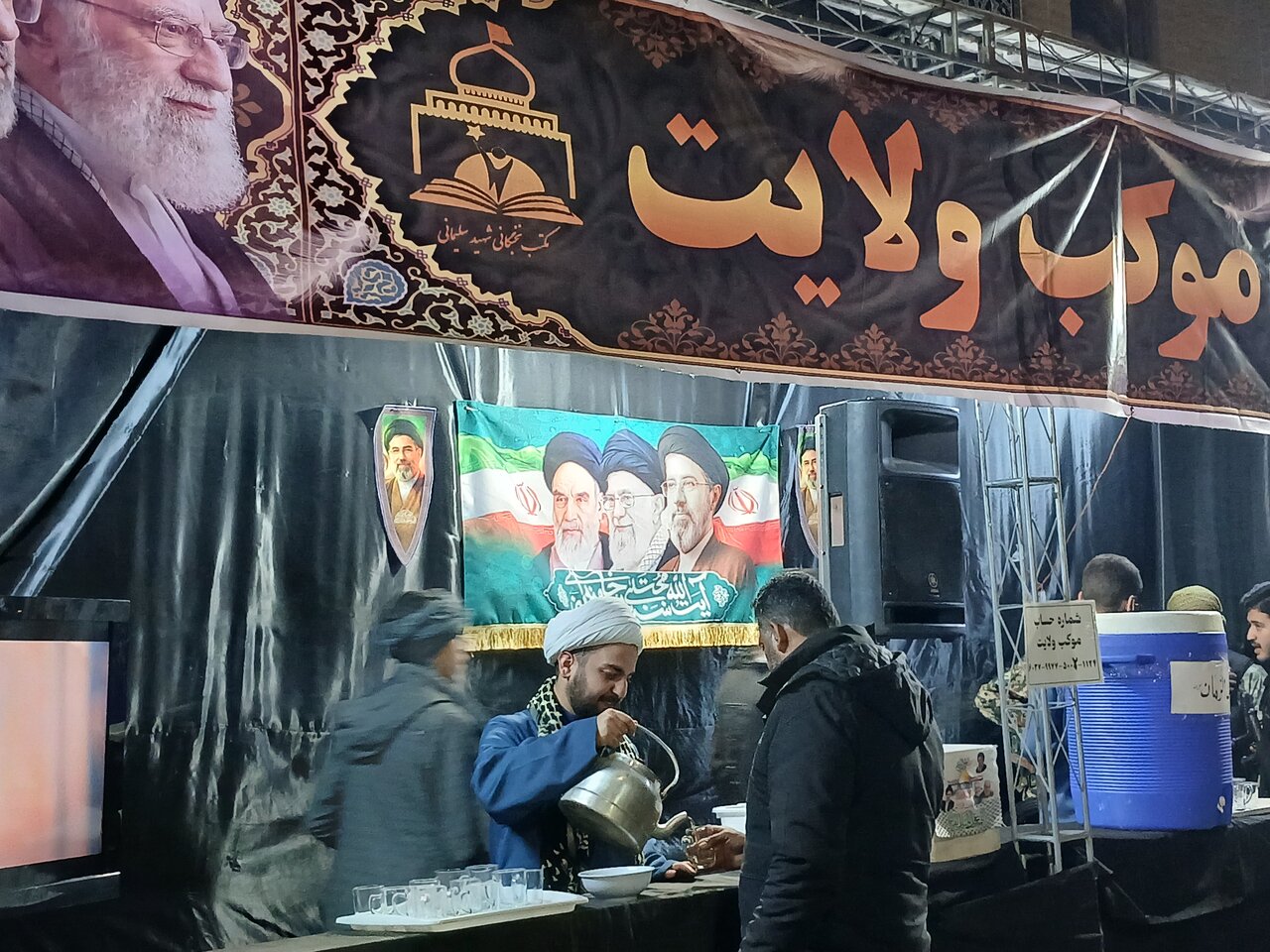 بیعت اردو زبان های مقیم مشهد با رهبرمعظم انقلاب اسلامی درعرصه میدان شهدا