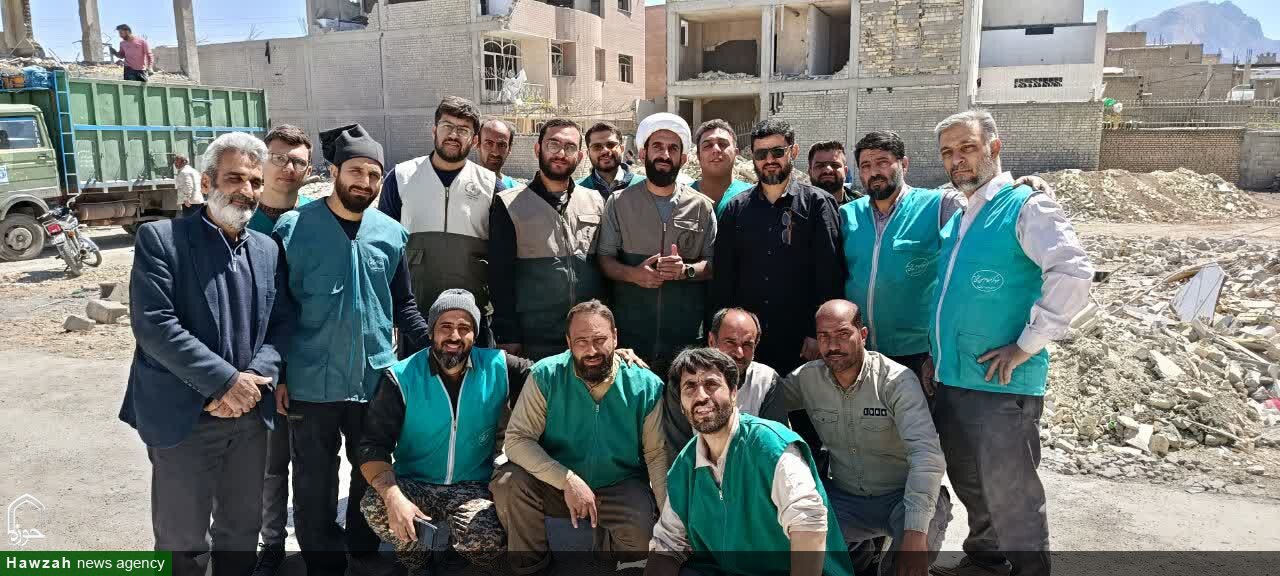 ۱۵طلبه دهاقان در میدان جهاد و امدادرسانی + تصاویر