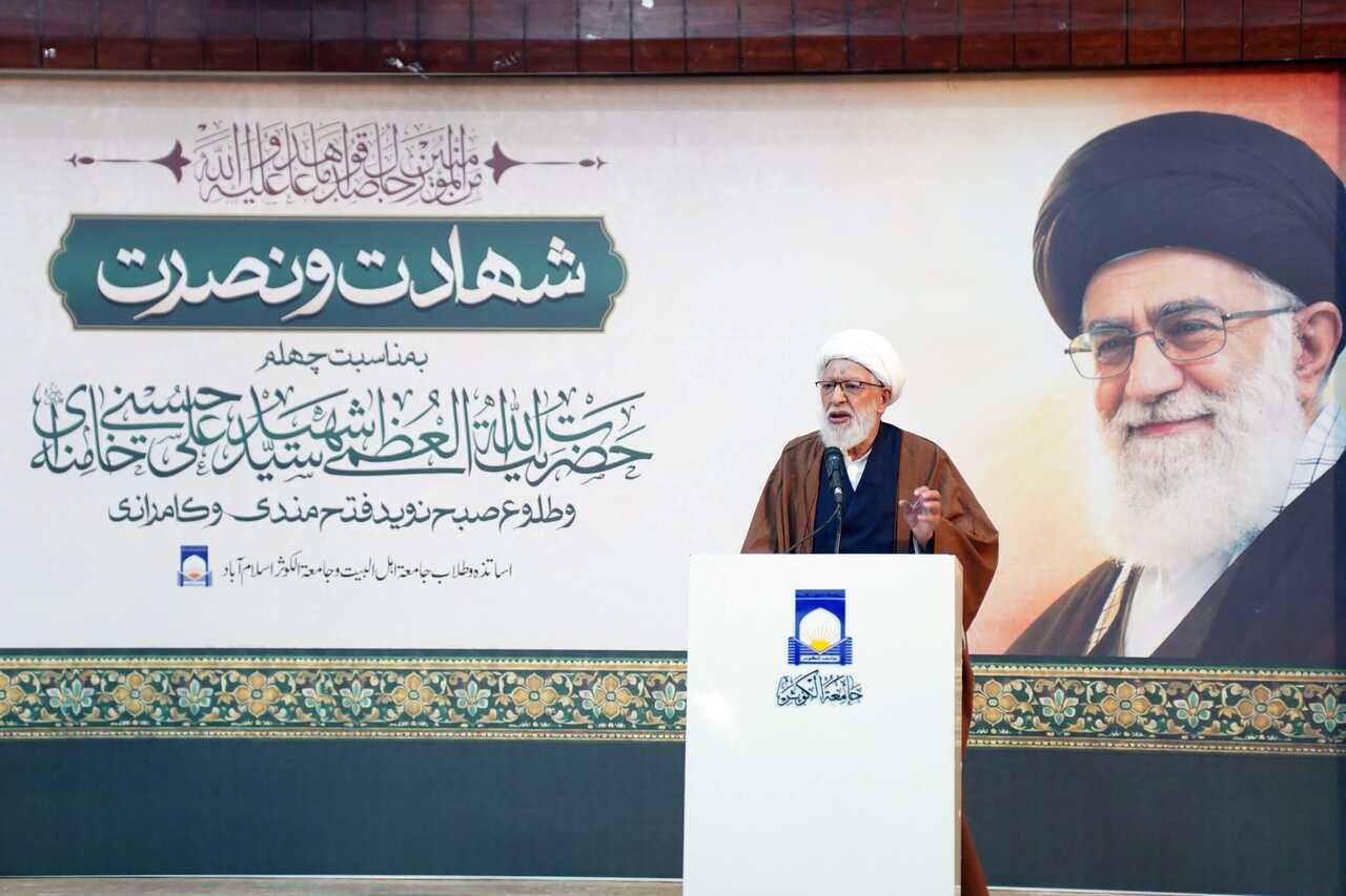 عالم دينيّ باكستانيّ بارز: استشهاد قائد الثورة الإسلاميّة يمثّل بداية مرحلةٍ جديدةٍ في حراك الأمّة الإسلاميّة