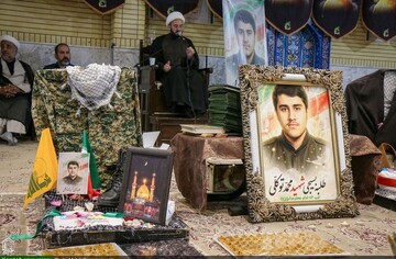 بزرگداشت طلبه بسیجی شهید محمد توکلی در قم | محمدی: شهدا نماد غیرت ملی و دینی‌اند