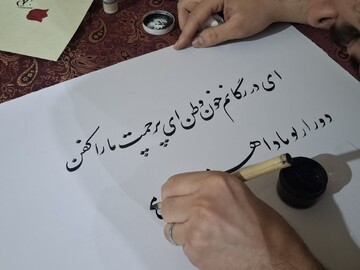 تصاویر/ موکب ایران با رویکرد هنر و حماسه همراه با آیین شور کتیبه هادر میدان کمال الملک کاشان